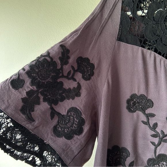 For Love & Lemons Isabella Lace Floral Embroidered Top Grey Purple Black M - Picture 8 of 11